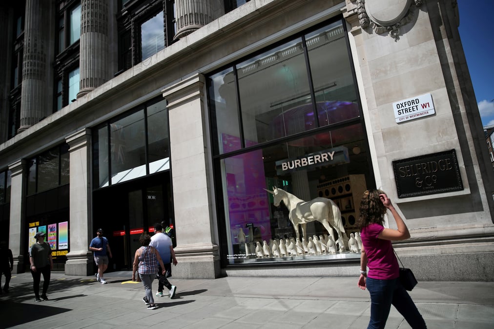 Burberry: le chiffre d'affaires renoue avec le niveau pre-pandemie au premier semestre