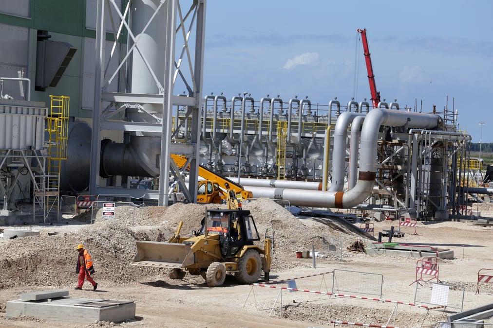 Photo d'archives d'une station de compression du trans adriatic pipeline (tap)