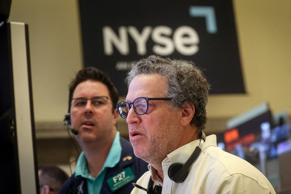 Photo d'archives des traders a la bourse de new york (nyse) a new york, aux etats-unis