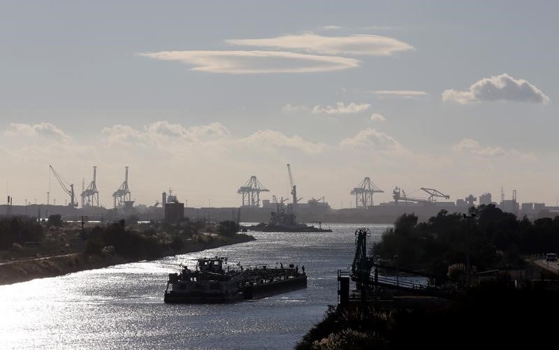 Doutes sur l'enquete sur la pollution du golfe de fos