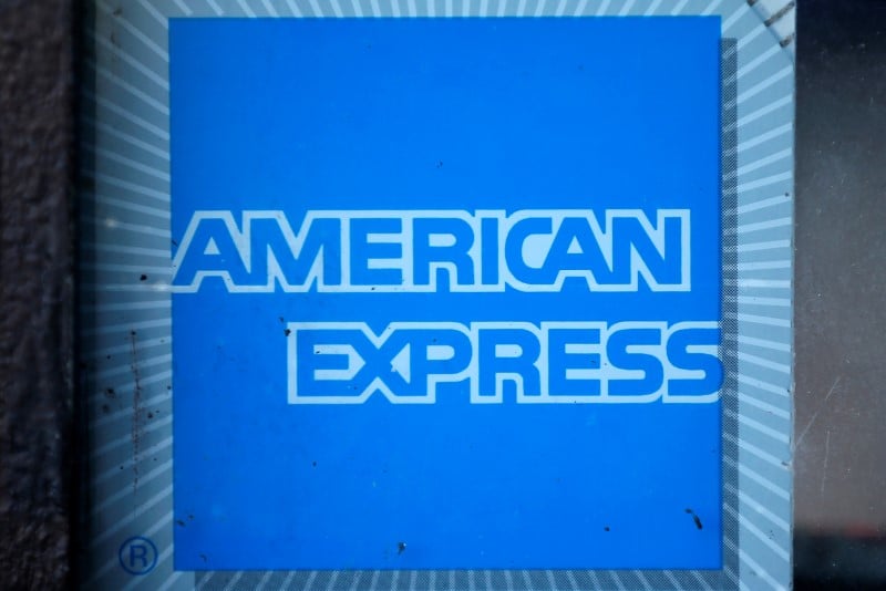 American express: hausse des depenses au 2e trimestre, l'action recule