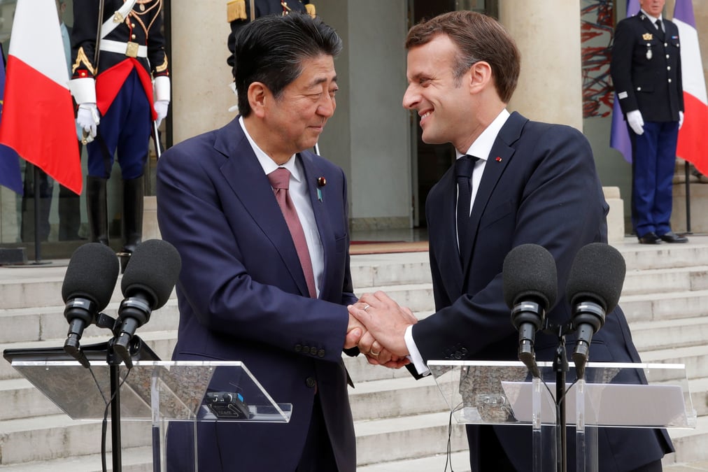 Macron veut sceller avec le japon un plan bilateral a cinq ans