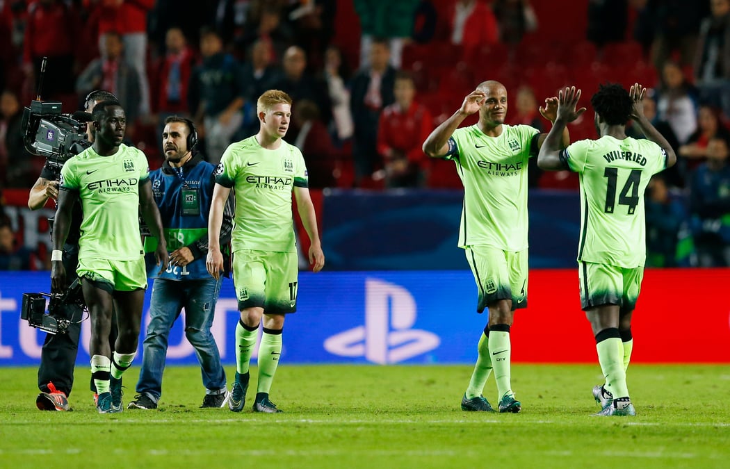 Manchester united prend une option, city deja qualifie