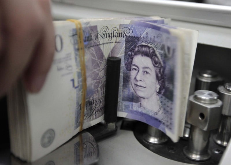 Les ventes au detail britanniques augmentent en octobre