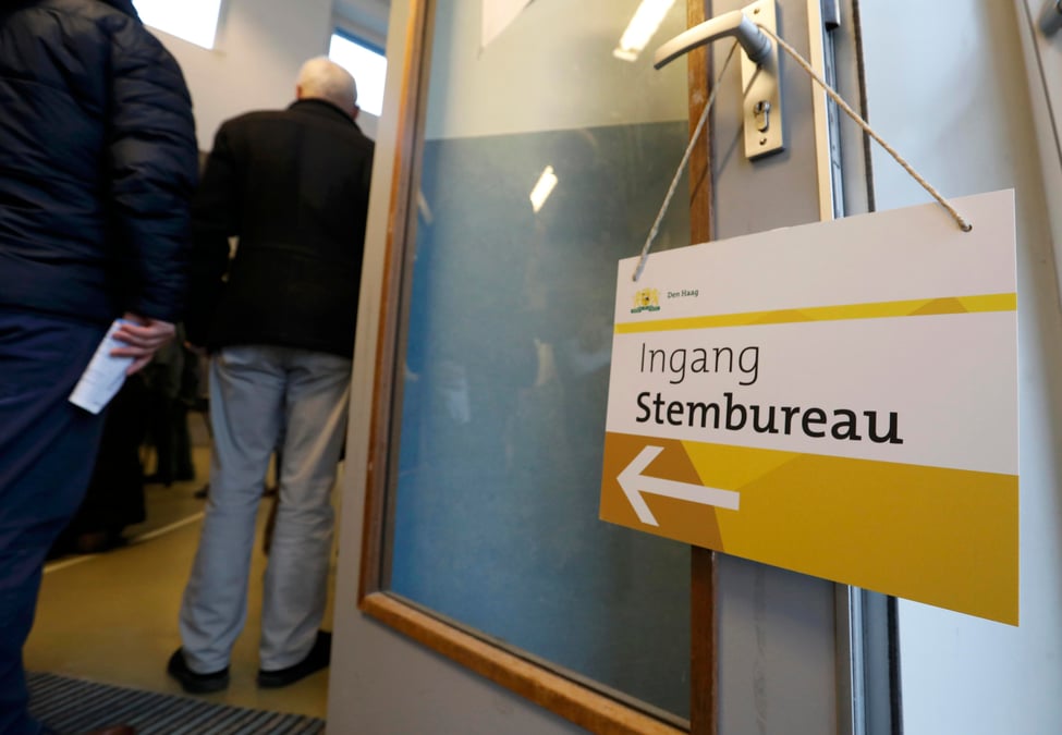 Ouverture des bureaux de vote aux pays-bas