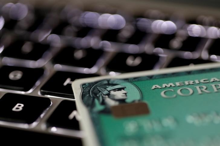 American express: hausse des depenses au deuxieme trimestre, l'action recule
