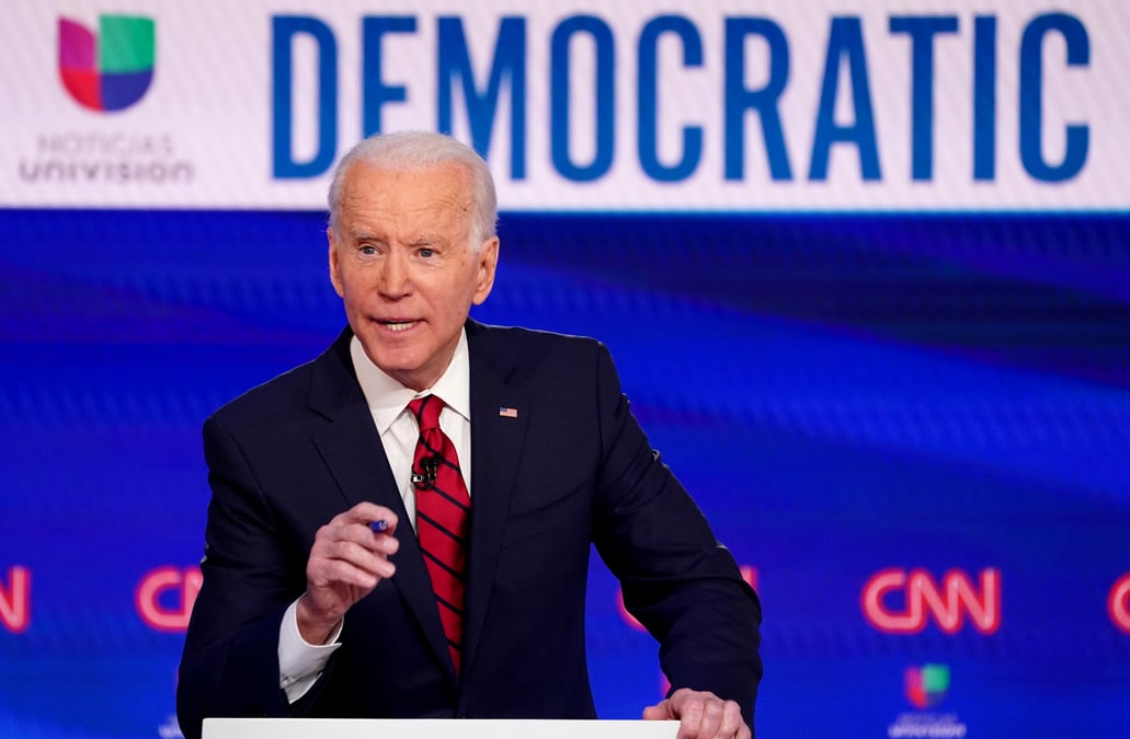 Usa 2020: bloomberg envisage une depense importante en soutien a biden