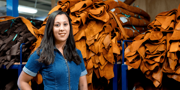Chaimaa Benbrahim, chargée RH et recrutement Europe chez LIM Group.