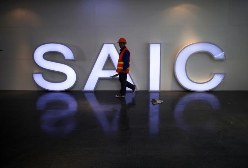 Saic et alibaba s'associent dans la voiture connectee