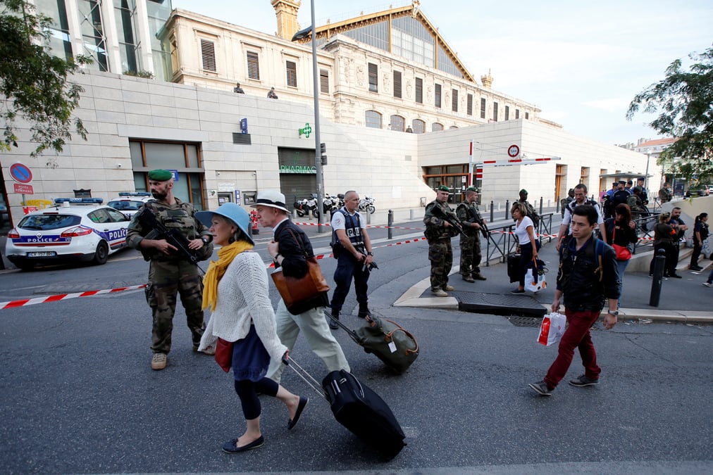 Les prefets appeles a la vigilance maximum apres marseille