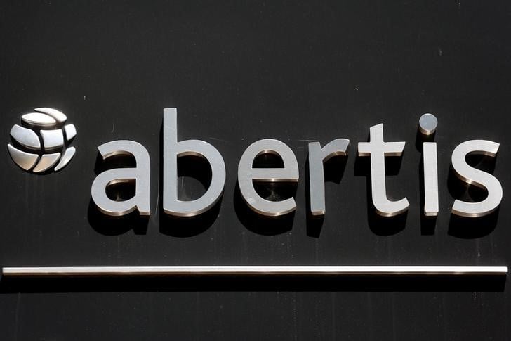 Eutelsat vend sa part dans hispasat a abertis pour 302 millions d’euros