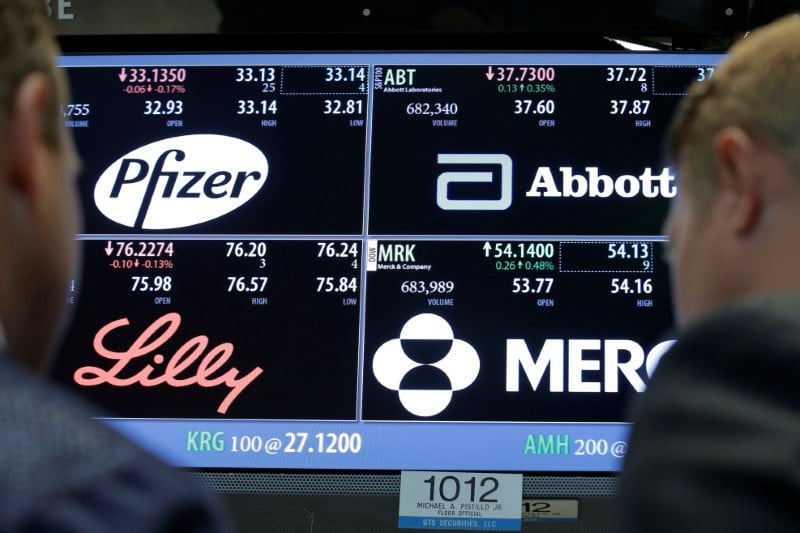 Eli lilly: profits en recul, vente a l'etude de la sante animale