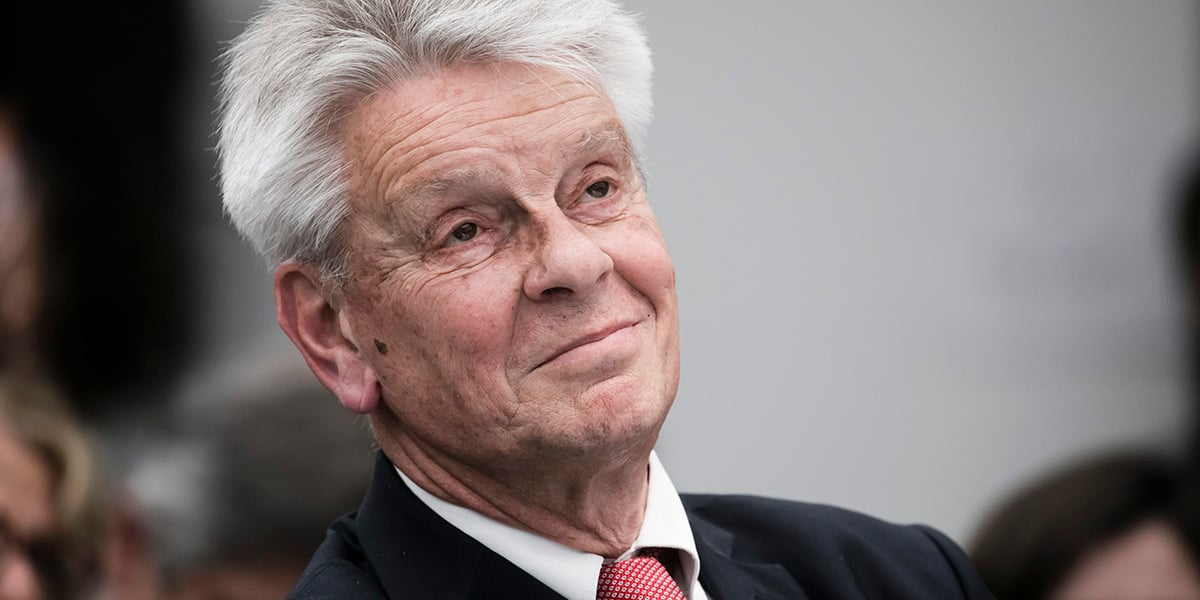 Alain Richard, ancien ministre de la Défense (1997-2002), ancien vice-président du Sénat.
Ancien ministre de la Défense
(1997-2002), ancien
vice-président du Sénat
