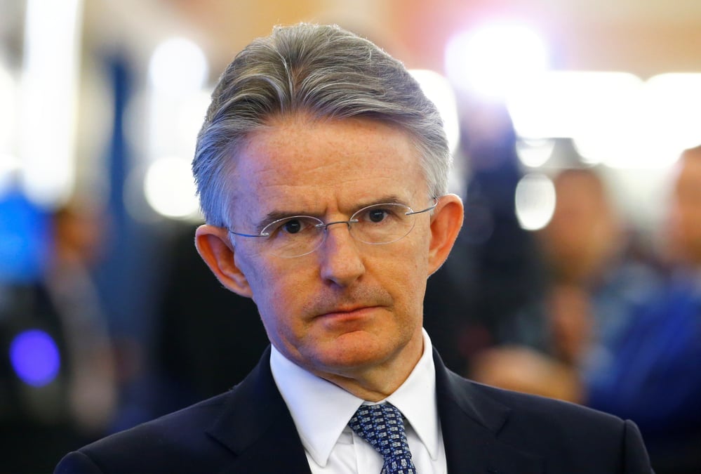 Hsbc surprend en remerciant son dg 18 mois apres l'avoir nomme