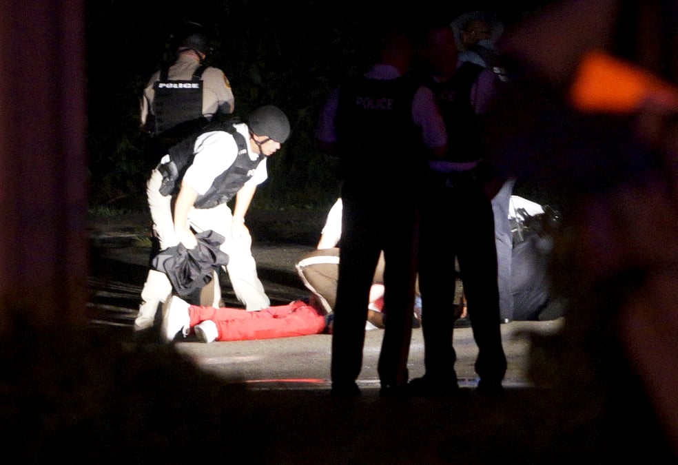 Un homme gravement blesse dans des coups de feu a ferguson