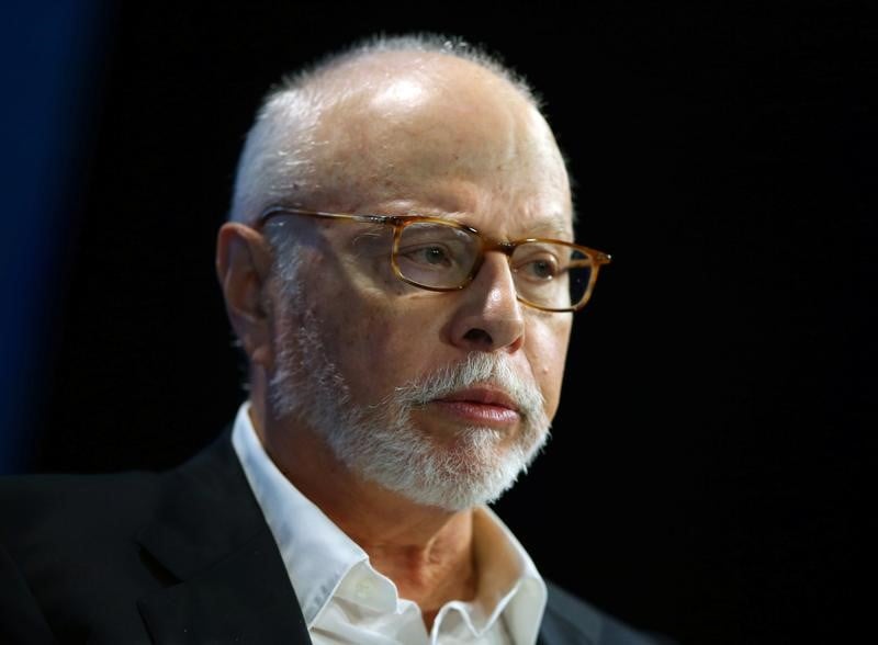 Elliott detient pres de 10% de stada face a cinven et a bain