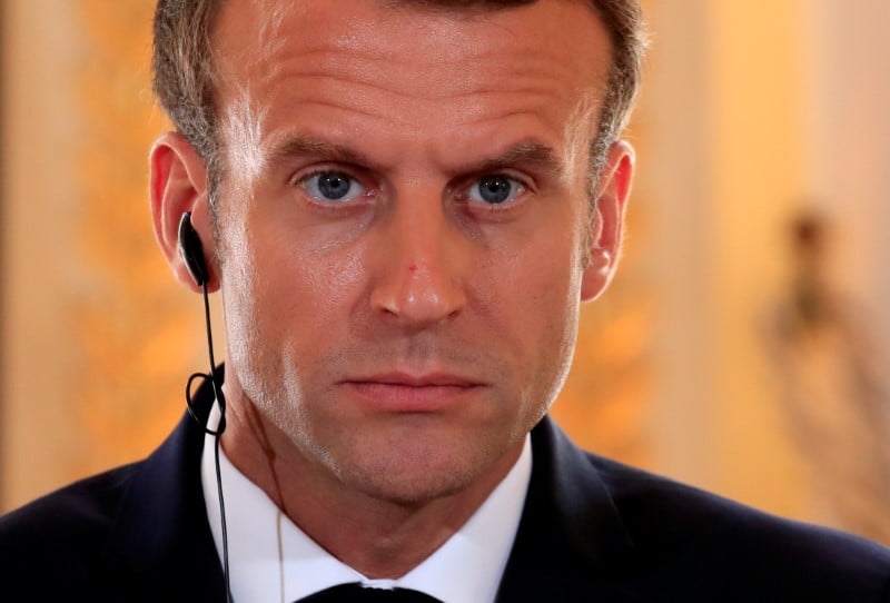 Un collaborateur de macron suspendu 15 jours pour des violences