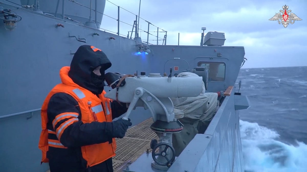 Une image montrant ce qui semble etre la fregate "amiral de la flotte de l'union sovietique gorshkov"