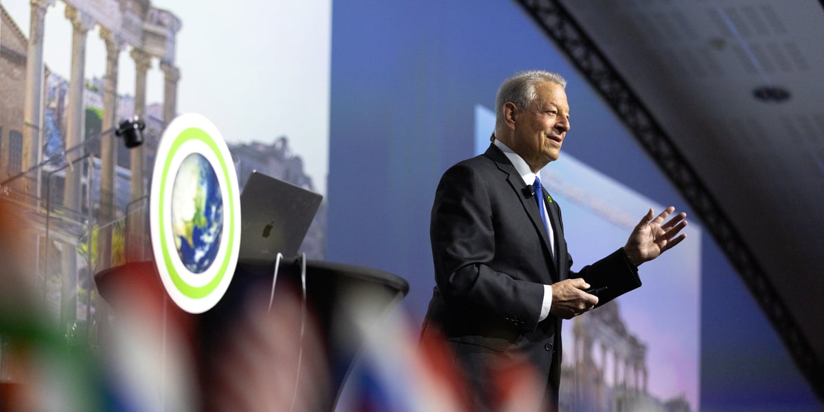 De passage à Paris avec son association Climate Reality, l'ancien vice-président Al Gore veut croire que l'action de Trump ne sera pas irréversible