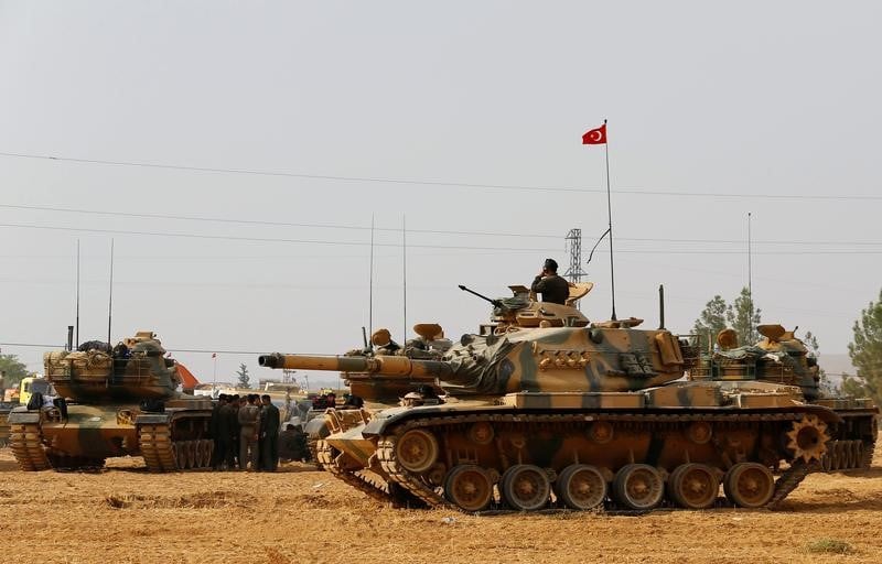 Trois soldats turcs tues en syrie par l'ei