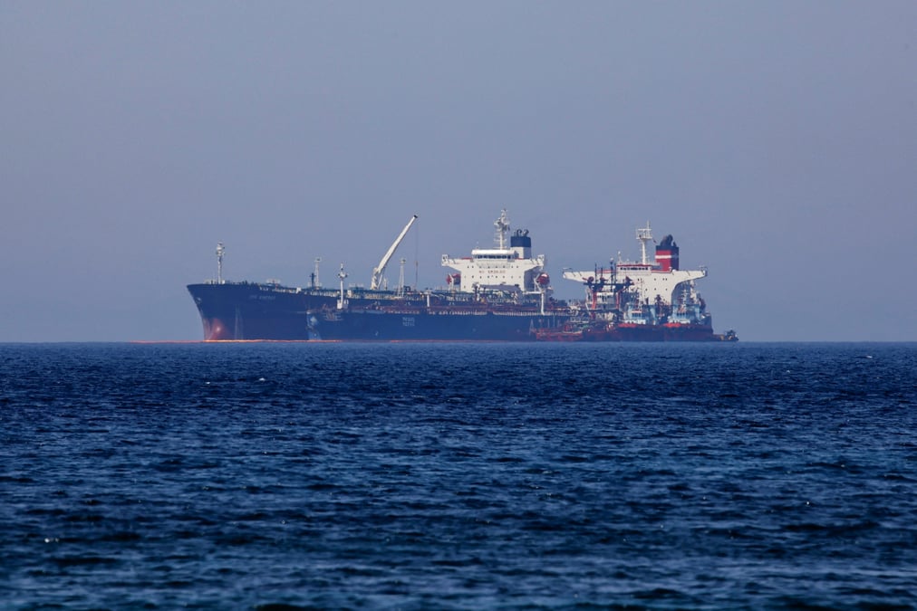 La cargaison de petrole iranien saisie par la grece en avril va etre restituee, selon l'agence de presse mehr
