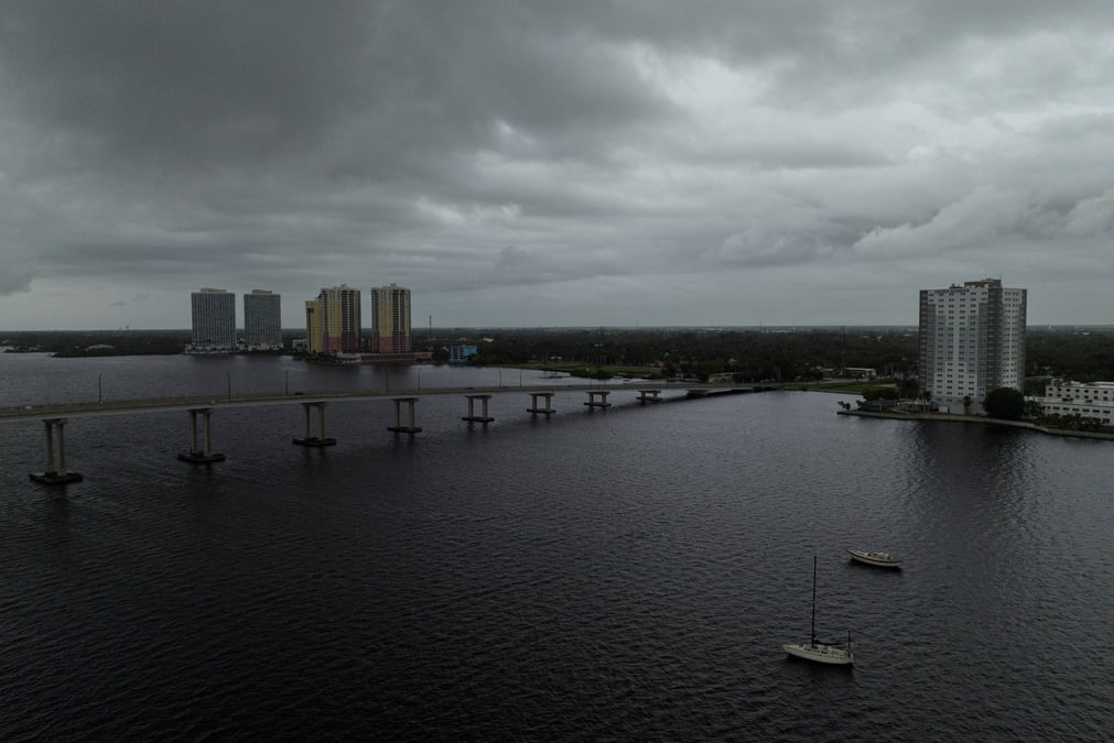 L'ouragan milton s'approche de fort myers, floride