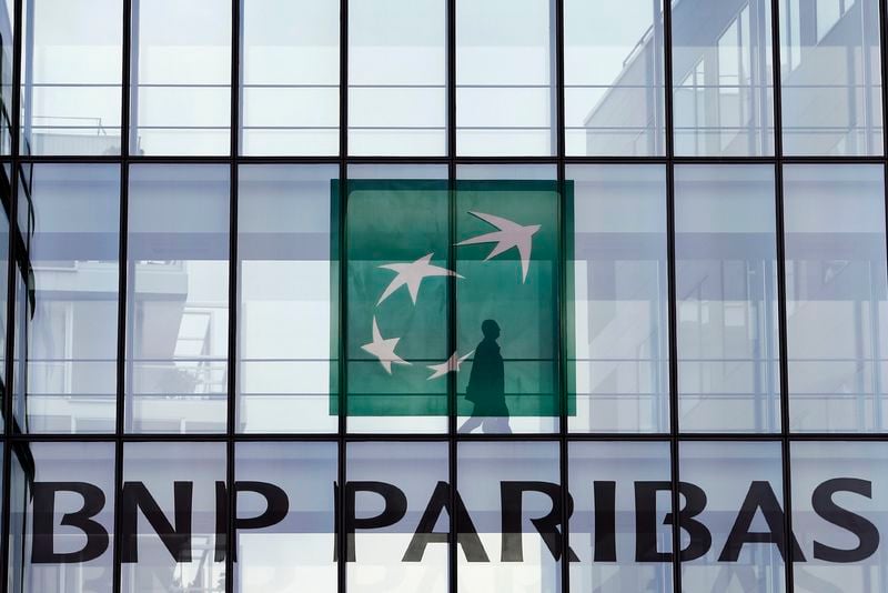 EELV juge troublante la réaction de l'Etat français sur BNP
