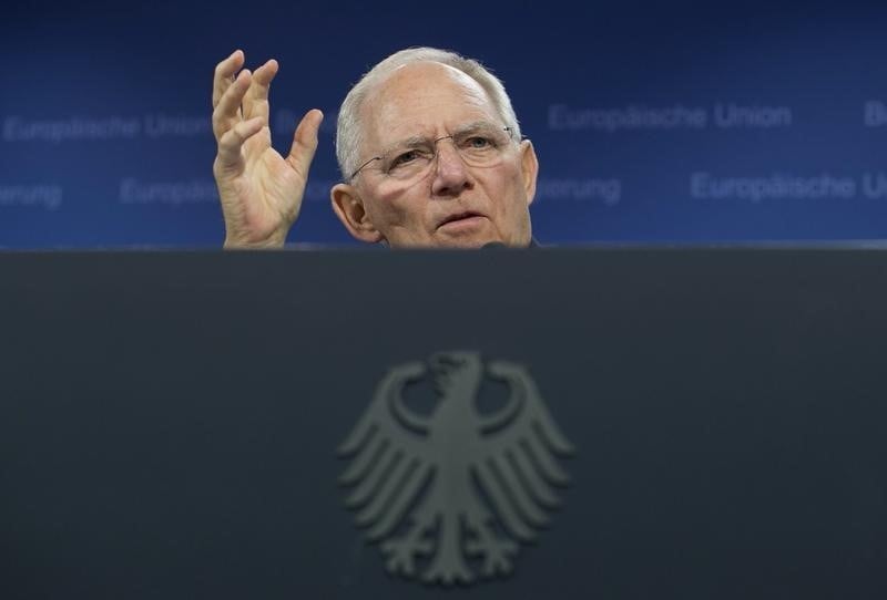 Schauble continue de defendre l'idee d'un "grexit" temporaire