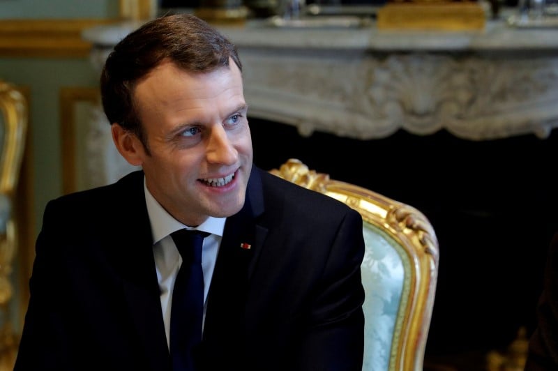Macron a la prison surpeuplee de fresnes, sans presse