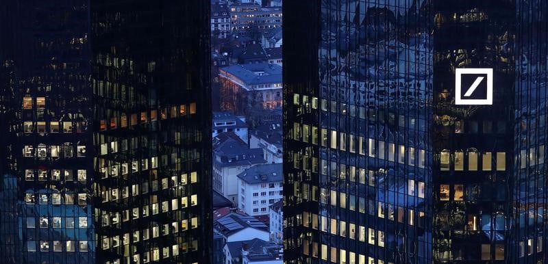 Le chinois hna prend 3% du capital de deutsche bank