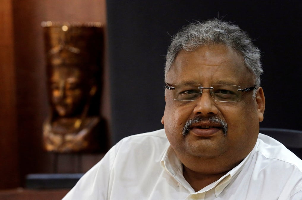 Rakesh jhunjhunwala, le "warren buffet de l'inde", meurt a 62 ans