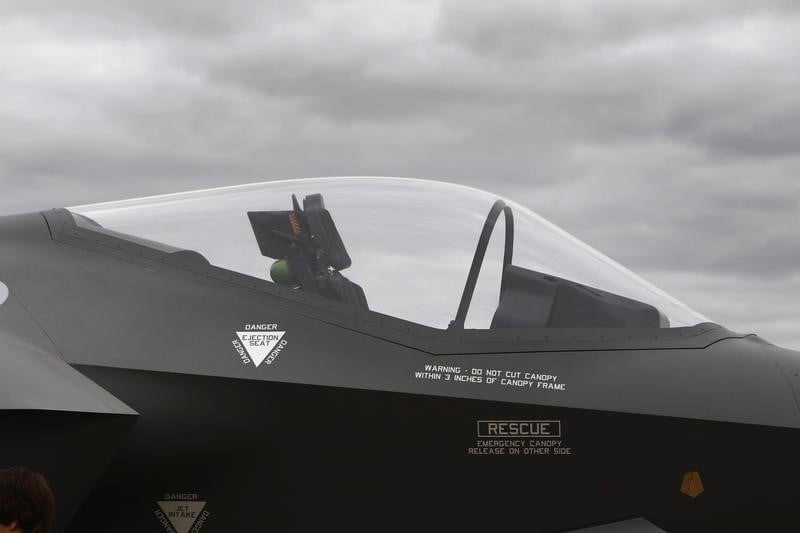 Rome devrait maintenir sa commande de 90 avions de chasse f-35