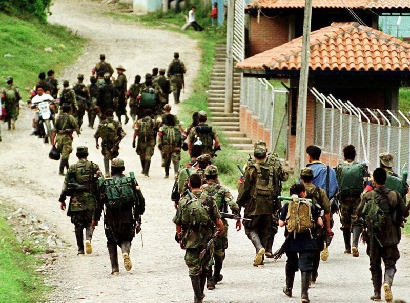 Bogota rappelle les farc a leur promesse sur les enfants-soldats
