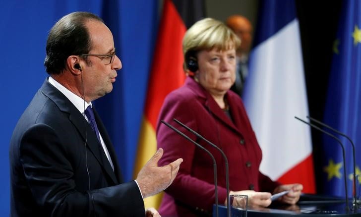 Hollande et merkel interpellent poutine sur les bombardements de civils a alep