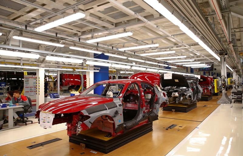 Production manufacturiere americaine en repli en mai