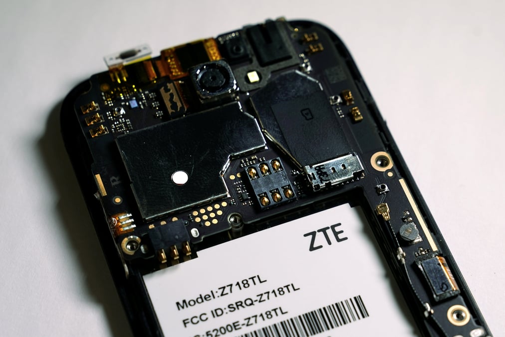 Zte fustige les sanctions de washington a son encontre