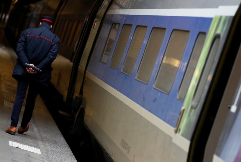 France: le trafic a nouveau perturbe a la gare montparnasse