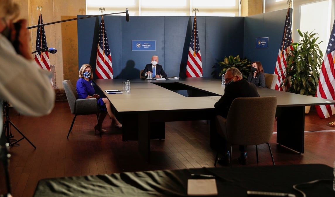 Coronavirus: biden, schumer et pelosi s'accordent sur la necessite d'une aide economique