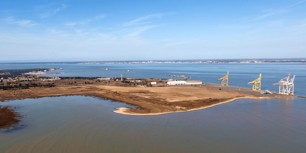 Pure Salmon souhaite implanter un élevage industriel de saumon sur le site portuaire du Verdon-sur-Mer, au nord la Gironde.