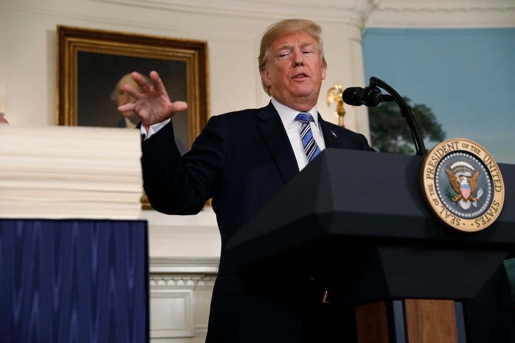 Usa: trump a signe la loi de financement de 1.300 milliards de dollars