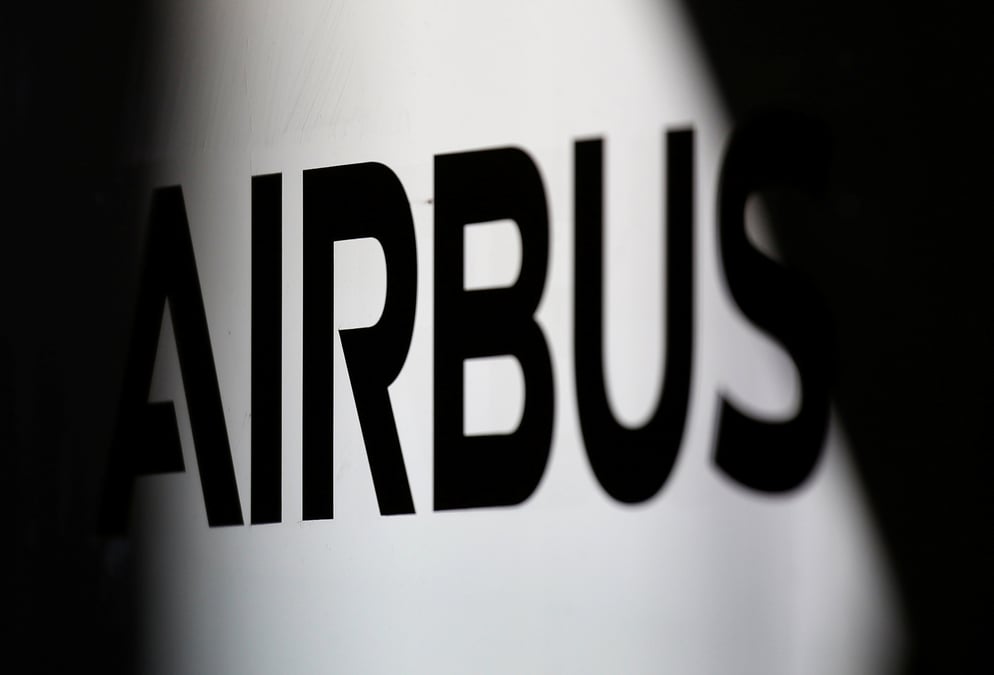 Européens et Américains s'accusent mutuellement depuis 2004 d'avoir soutenu par des subventions publiques illégales les constructeurs aéronautiques Airbus et Boeing.