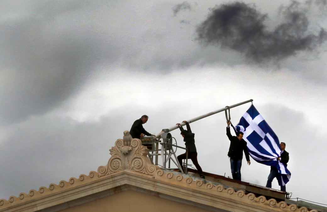 Les tensions retardent le retour de la grece sur les marches