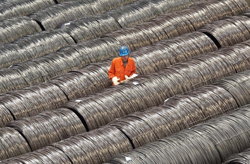 Chine: ralentissement de la production industrielle, des ventes au detail et de l'investissement