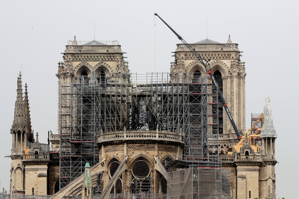 Notre-dame: europe echafaudage exclut les hypotheses du megot et des ascenseurs