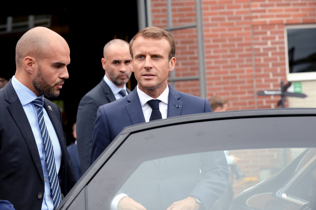 La cote de macron au plus bas dans un sondage bva