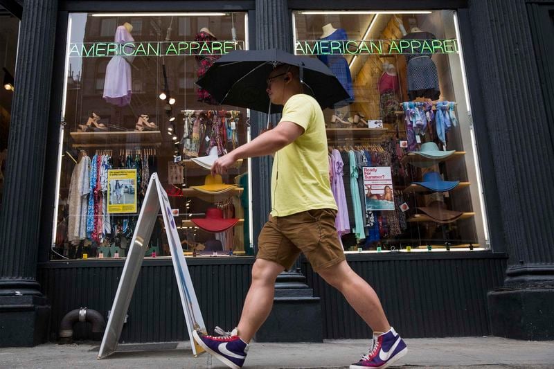 American Apparel adopte un plan anti-OPA