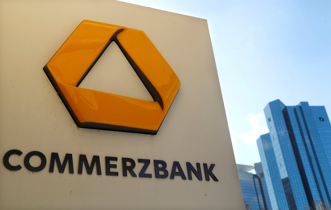 Commerzbank ne voit pas de fusion alternative dans l'immediat