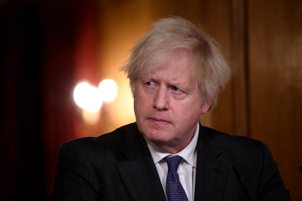 Gb: johnson reflechit a un durcissement des controles aux frontieres