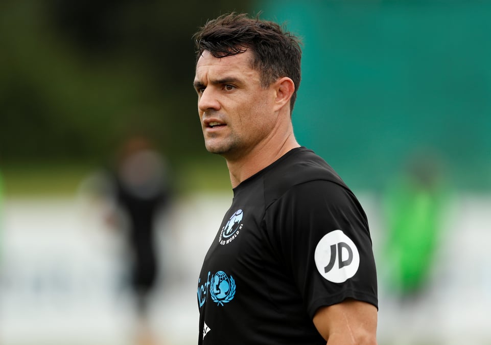 Dan carter, legende du rugby mondial, annonce sa retraite
