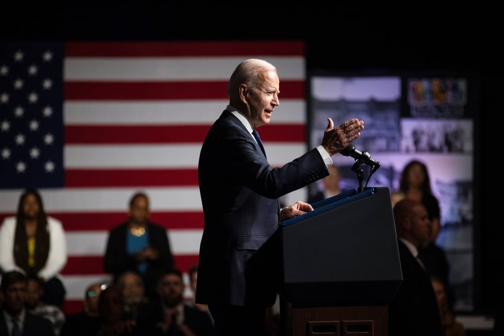 Biden, premier president en exercice a visiter le site du massacre de tulsa